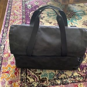 Lululemon gym/duffel bag